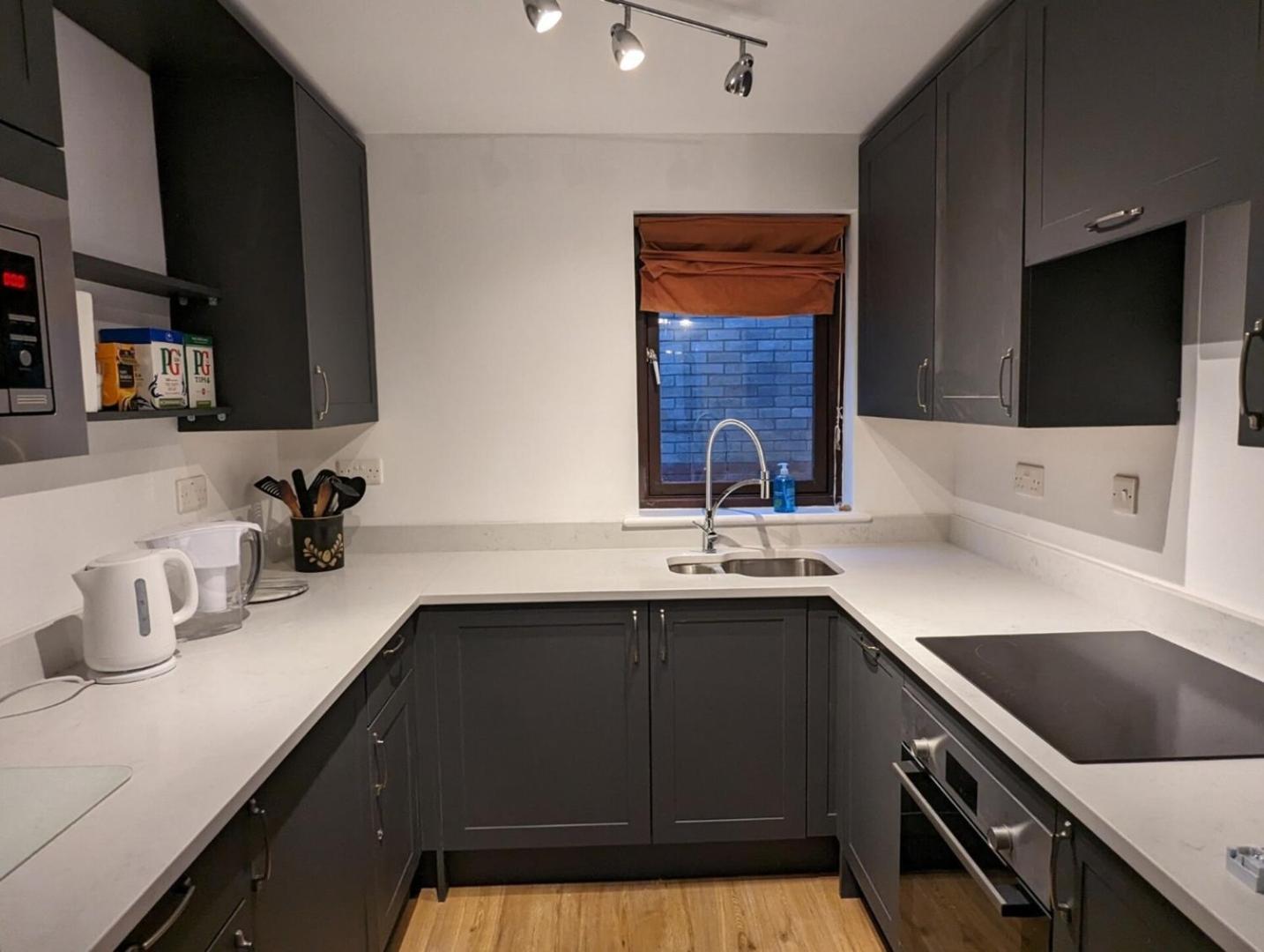 New Bright And Sunny Flat In Oxford City Centre Екстериор снимка