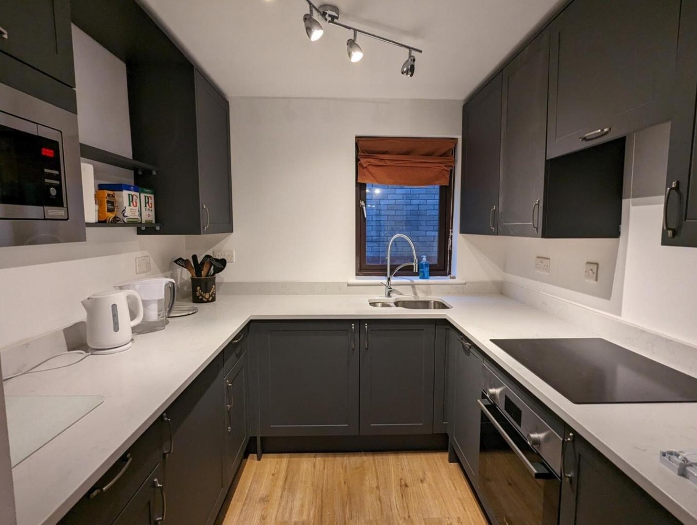 New Bright And Sunny Flat In Oxford City Centre Екстериор снимка